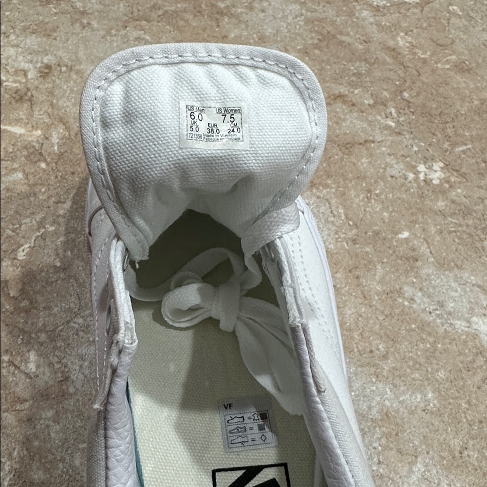 Vans Old Skool Platform True White Women’s 7.5 / Men’s 6 NWT - Picture 6 of 8